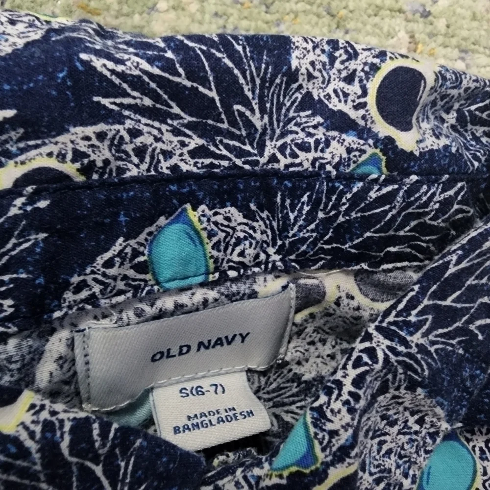 Boys pineapple party shirt blue small
